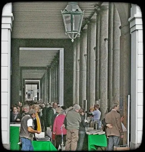 Portici di Carta a Torino, librerie in centro.