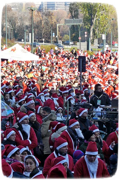 Raduno Babbi Natale a Torino